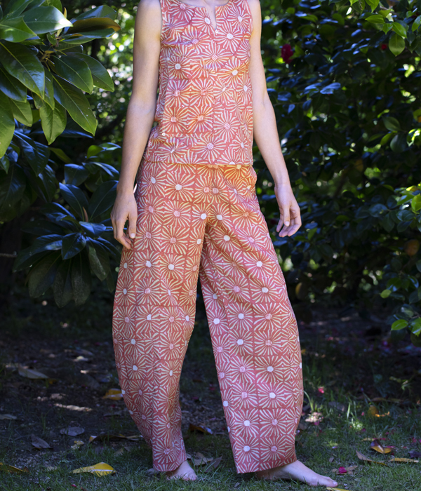 Top e pantaloni con stampa SUN in crepe di cotone