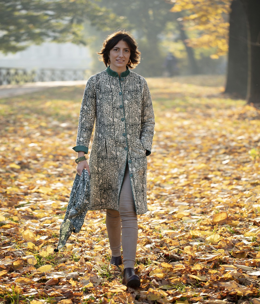 Cappotto in velluto di cotone stampato a mano / foulard con stampa a mano