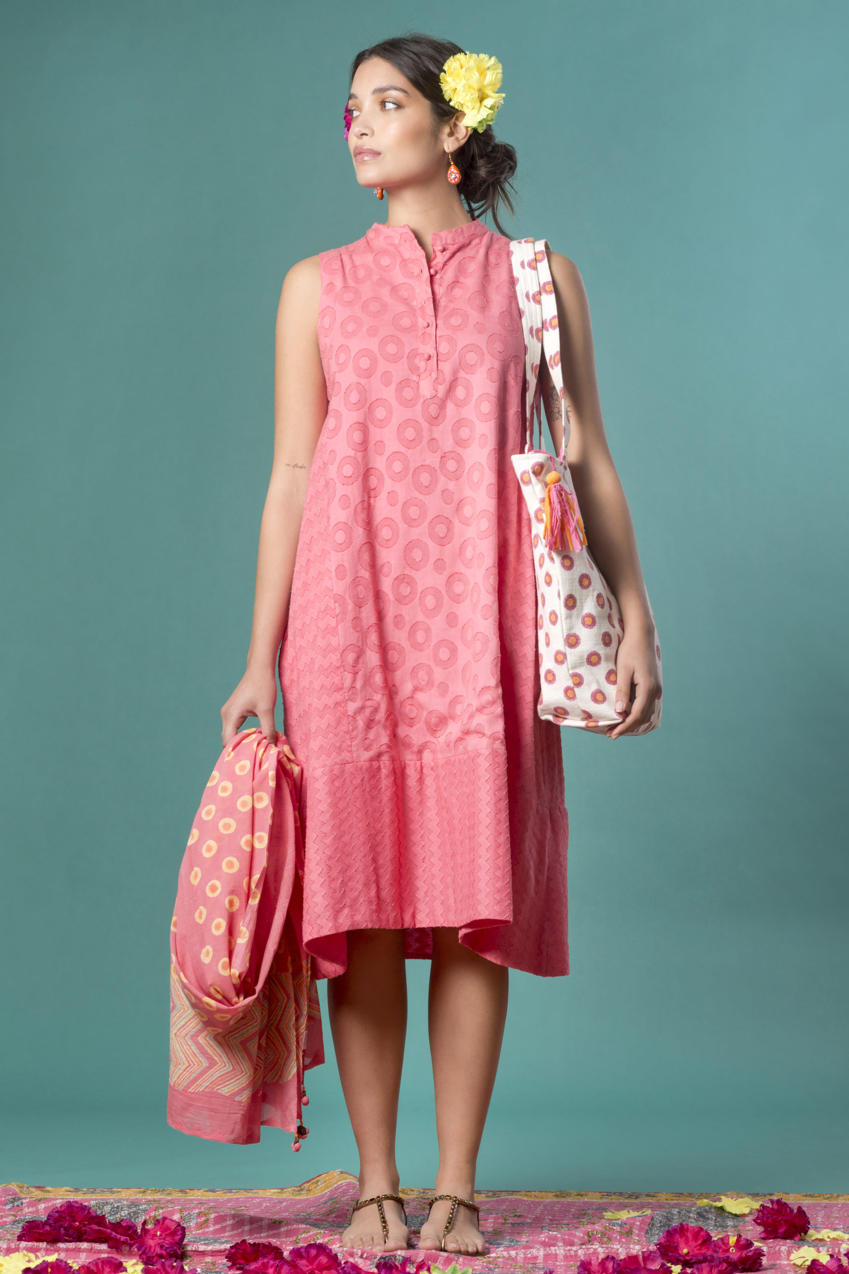 Vestito in cotone jaquard / borsa pois block print / pareo block print